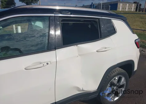 2018 Jeep Compass Limited 4X4 z USA, uszkodzony, nr VIN 3C4NJDCB6JT267333